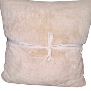 Nordstrom home pink faux Fur Throw Pillow Set of 2  20x20" Square Plush